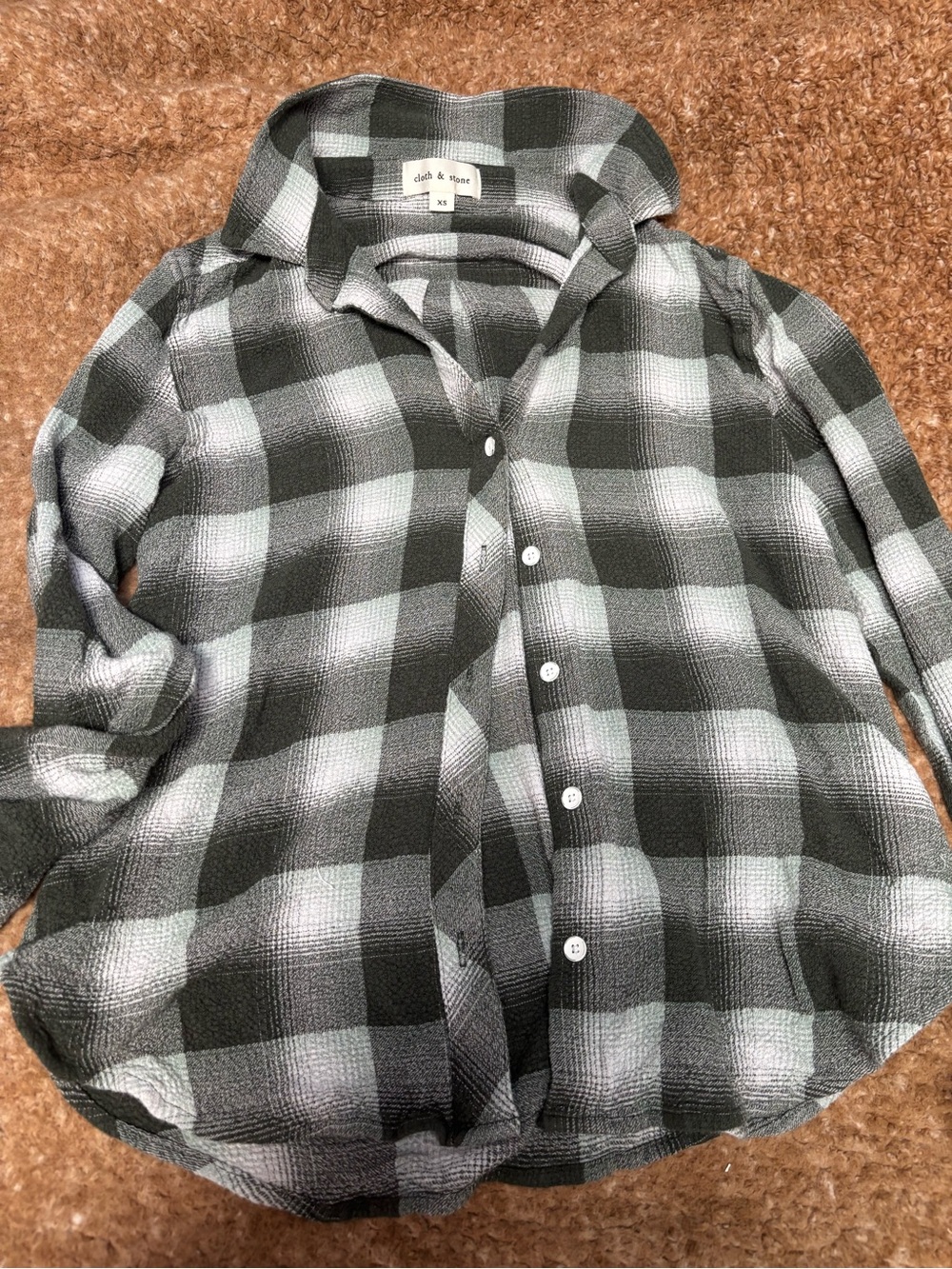 Cloth & Stone Women's Gray and White Plaid Button-Down Shirt, Size XS